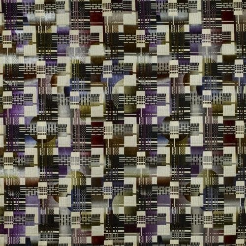 Grafische gelaagde meubelstof Chandigarh berry van Designers Guild